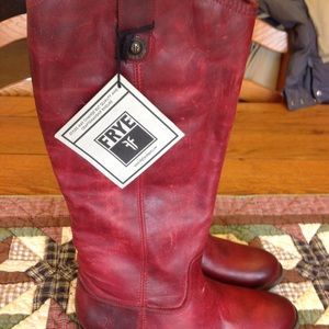 Frye Melissa Button Boot Extended Calf Size 8 EUC